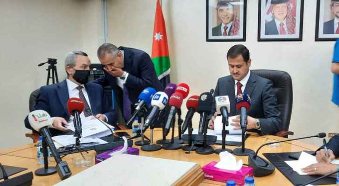 زيادة نصف ساعة على امتحان رياضيات التوجيهي