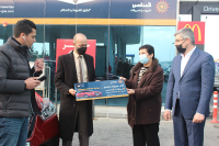 السيد يوسف الشواربه الرابح الرابع بسيارة Nissan Kicks مع أبشر أول برنامج مكافآت للمحروقات بالاردن من شركة المناصير