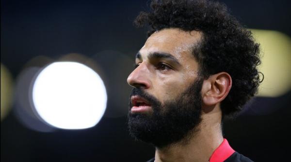 الكشف عن آخر تطورات تجديد عقد محمد صلاح مع ليفربول