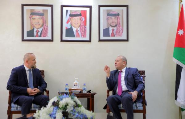 العودات يلتقي ممثل الرئيس الشيشاني