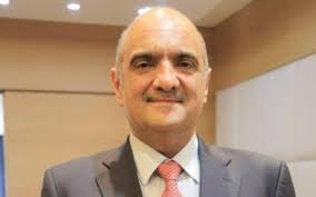 الخصاونة يستضيف نواب عمان الخميس