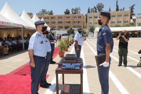 تخريج الفوجين 57 ب و58 من تلاميذ كلية الأمير فيصل الفنية