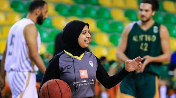 أول محجبة .. سارة جمال تدخل تاريخ الأولمبياد باختيارها حكما