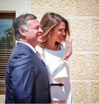 اسرة “مرايا ” تهنئ بعيد الاضحى المبارك