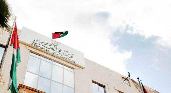 العمل تحرر 566 مخالفة لمنشآت لم تلتزم بالبروتوكولات الصادرة عنها