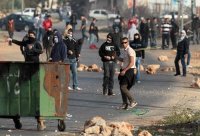 إصابة 10 فلسطينيين بمواجهات مع الاحتلال