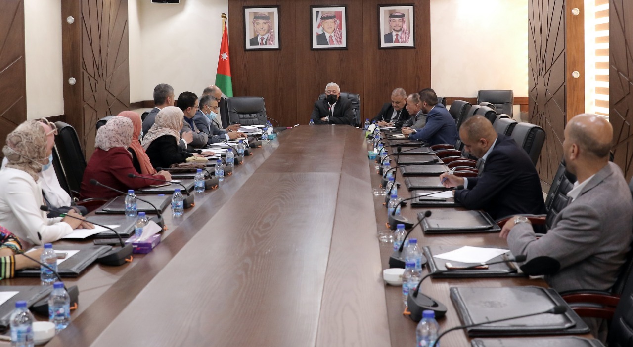 الوزير الخرابشة: الحكومة لا تخالف الدستور والقوانين عند التشريع