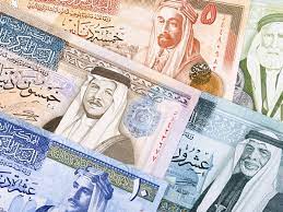المغتربون يرفعون الطلب على الدينار