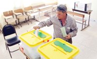 مطالب بتخفيض الرسوم على الشاحنات الأردنية والسورية بكلا البلدين