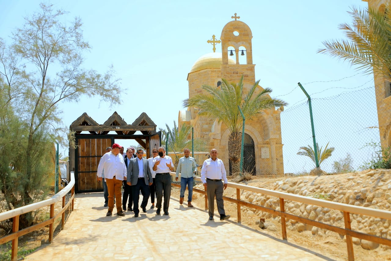 “السياحة والآثار”: نعمل على تهيئة درب الحج المسيحي الذي يربط بين المغطس وجبل نيبو