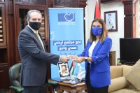 الملكية للتوعية الصحية تتبرع لوزارة الصحة لدعم جهود مواجهة كورونا