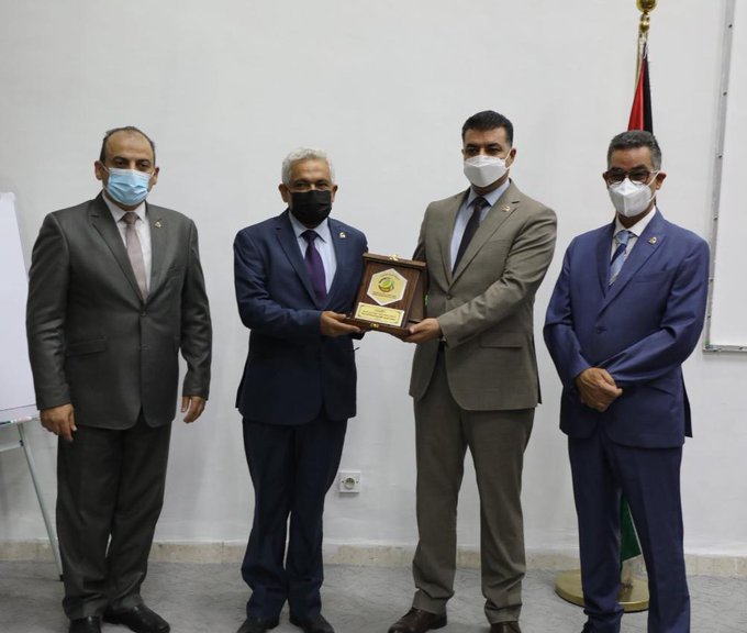 الحنيفات والمدير التنفيذي للمجلس الدولي للزيتون يفتتحان ورشة عمل متخصصة في المركز الوطني للبحوث الزراعية