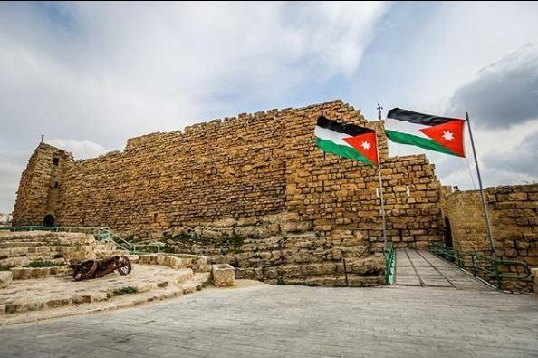 بحجة الوباء محافظ الكرك يمنع مهرجانا لنصرة القدس