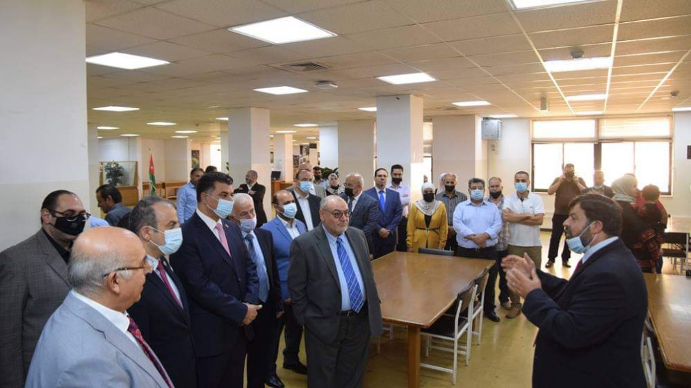 افتتاح مكتبة في الجامعة الهاشمية بواقع 11 ألف كتاب ودورية علمية