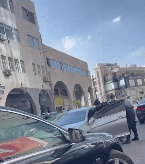 فيديو سائق الصويفية المطلوب للأمن   