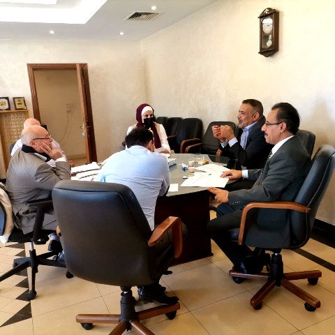 عرض عن برنامج الماجستير "التحكيم في عقود الانشاءات ".. في لقاء "حقوق" عمان الأهلية ووزارة الأشغال