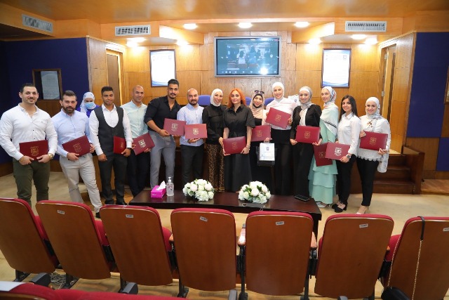 حفل تخريج طلبة الدبلوم التدريبي "المدرب الشخصي الشامل" في جامعة عمان الاهلية
