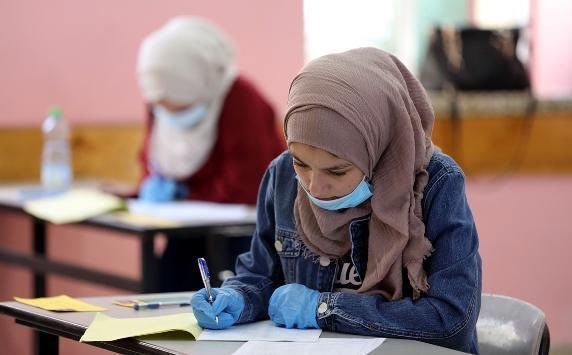 ذبحتونا : دليل العودة إلى المدارس يكرس الطبقية ويمهد للتراجع عن التعليم الوجاهي