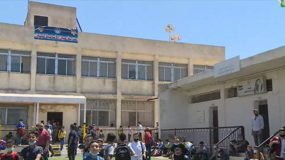نقل طلبة في عبين إلى مدرسة مجاورة بعد قرار بإزالة مبنى قديم لمدرستهم