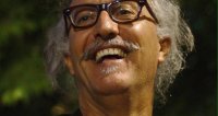 أمن السلطة يفرج عن الأكاديمي خلدون بشارة والتهمة "حيازة أعلام فلسطين"!