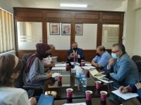 شخص الآثار: العمل على رقمنة المقتنيات الأثرية وأرشفتها