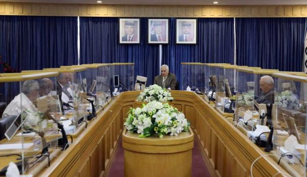 تربوية الأعيان تبحث سير العمل في تطوير المناهج