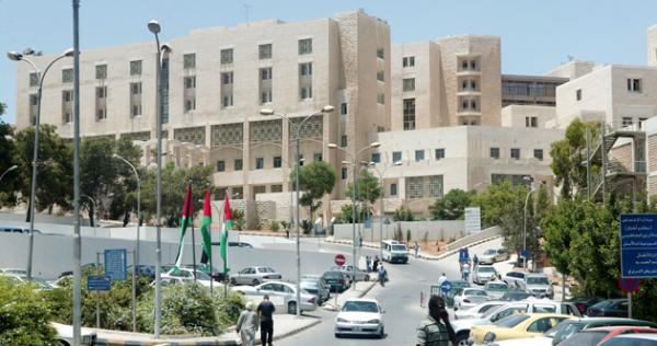 مدعي عام عمان يحقق بقضية وفاة الطفلة لين في البشير