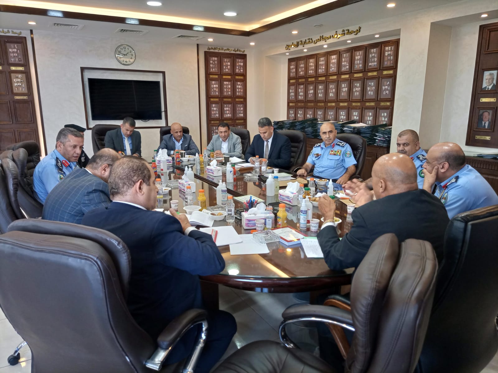 بحث التعاون بين نقابة المحامين ومديرية الأمن العام