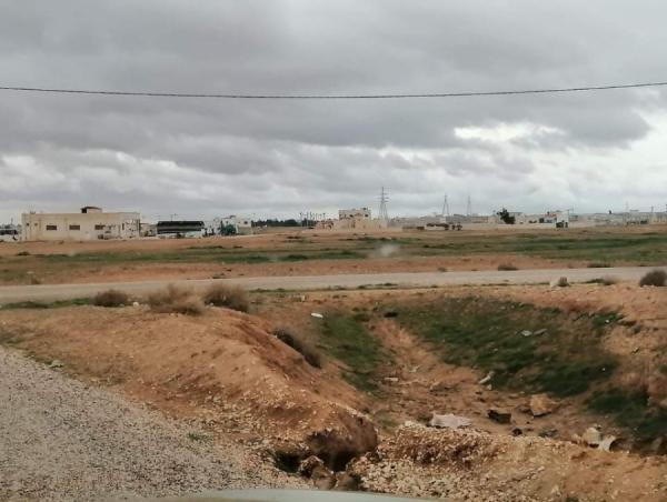 المفرق .. منطقة الغدير الاخضر بانتظار استحداث شبكة مياه منذ 7 سنوات