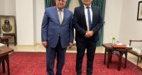 وزير صهيوني يكشف تفاصيل لقائه مع عباس وساعر يصفه بأنه "ليس له أي معنى أو تأثير"