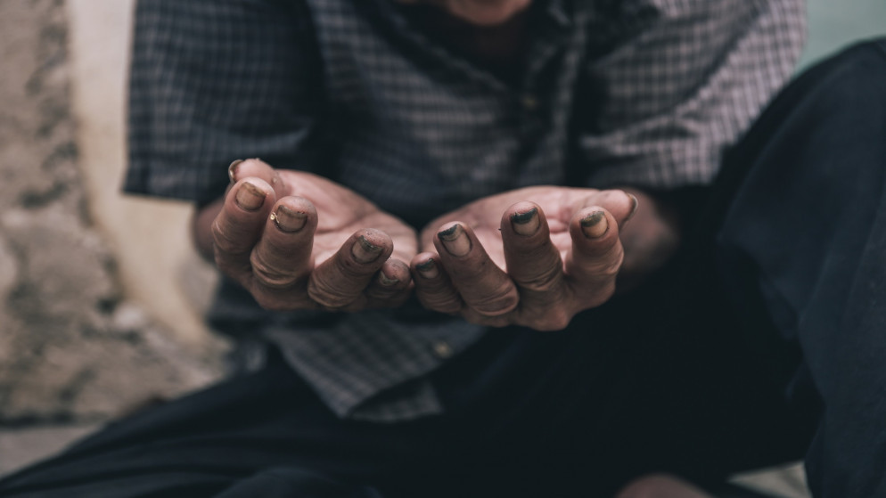 ضبط نحو 1100 متسول خلال الشهر الماضي