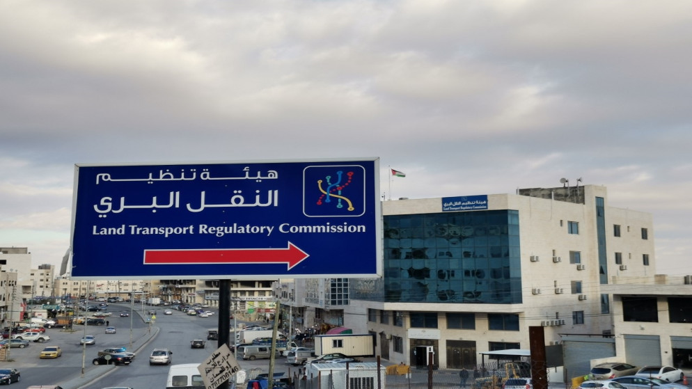 خطة لتعزيز وسائط النقل وإنهاء أزمة الطلبة وموظفي الجامعات