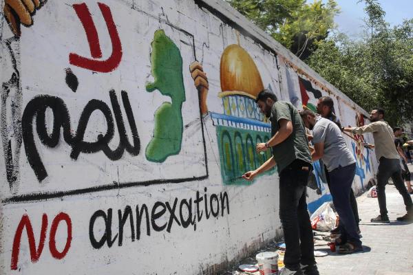 كاتبة فلسطينية ترد على مقترح اسميك ضم الضفة للأردن: مثالي وغير قابل للتطبيق
