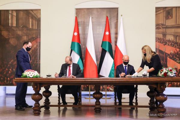 الأردن وبولندا يوقعان اتفاقيتين على هامش الزيارة الملكية