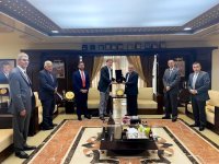  البروفيسور دانا ريدفورد من جامعة كاليفورنيا بيركلي يحاضر في جامعة عمان الأهلية