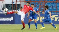 عيون الأردنيين تترقب بشغف مباراة الرمثا والجزيرة