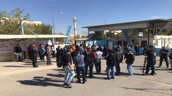 موظفو "أونروا" في الأردن يعتصمون لمدة ساعة
