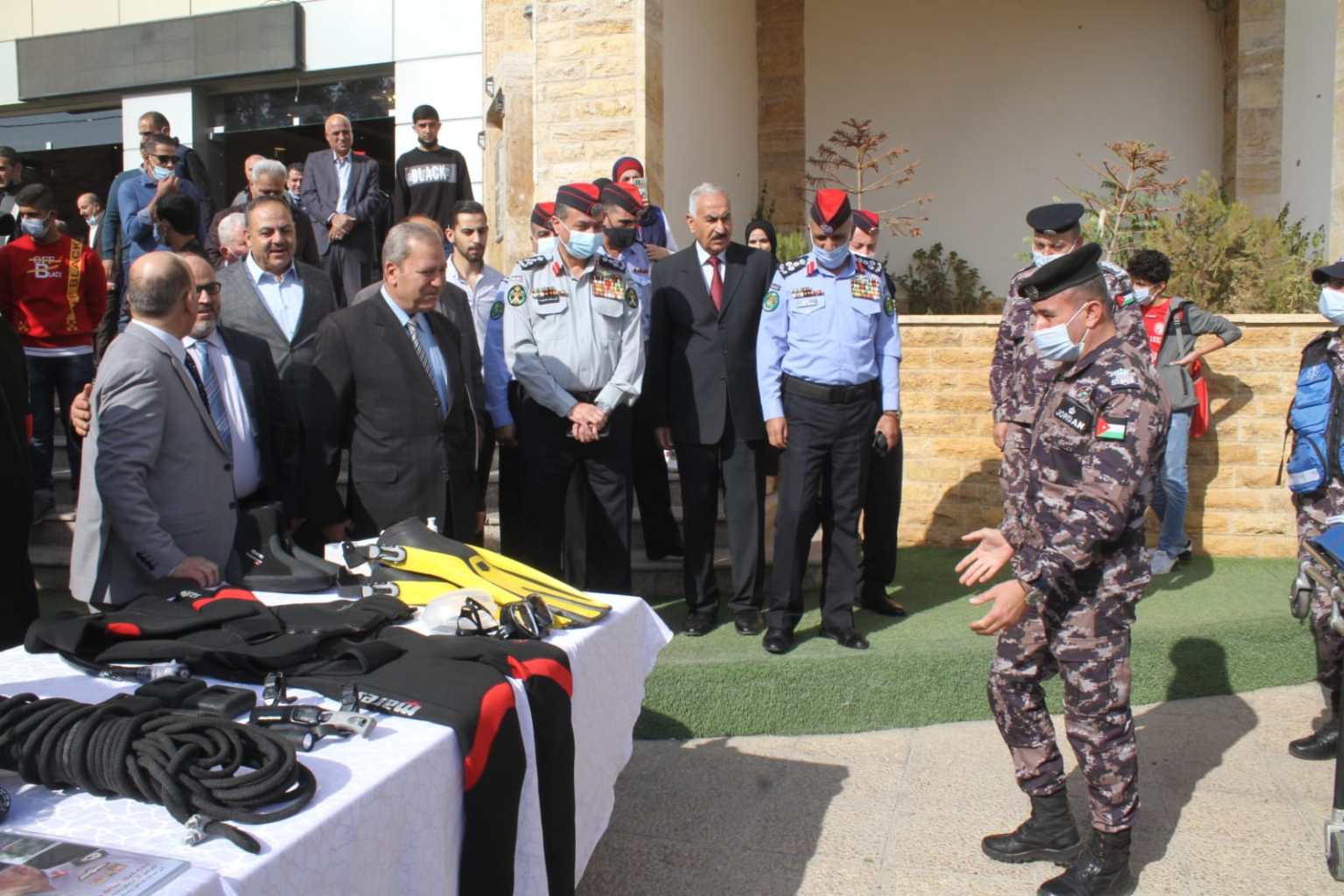 العميد الطراونة يطلق من إربد مبادرة الإطفائي والمسعف في المدارس