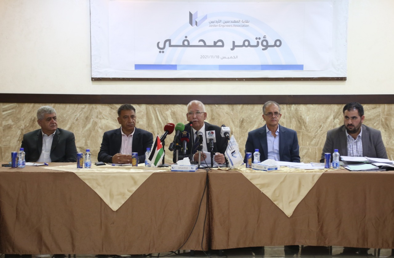 سمارة: لا تراجع عن الديمقراطية.. وسنرفض استقالة اعضاء المجلس