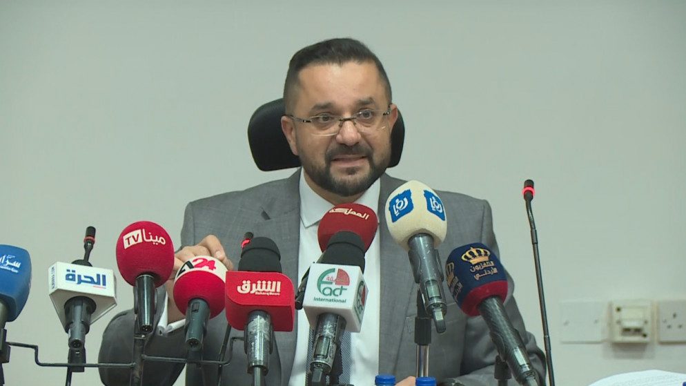 الحكومة: ملتزمون بعدم رفع الضرائب بموازنة 2022 ونتوقع ارتفاع النمو إلى 2.7%