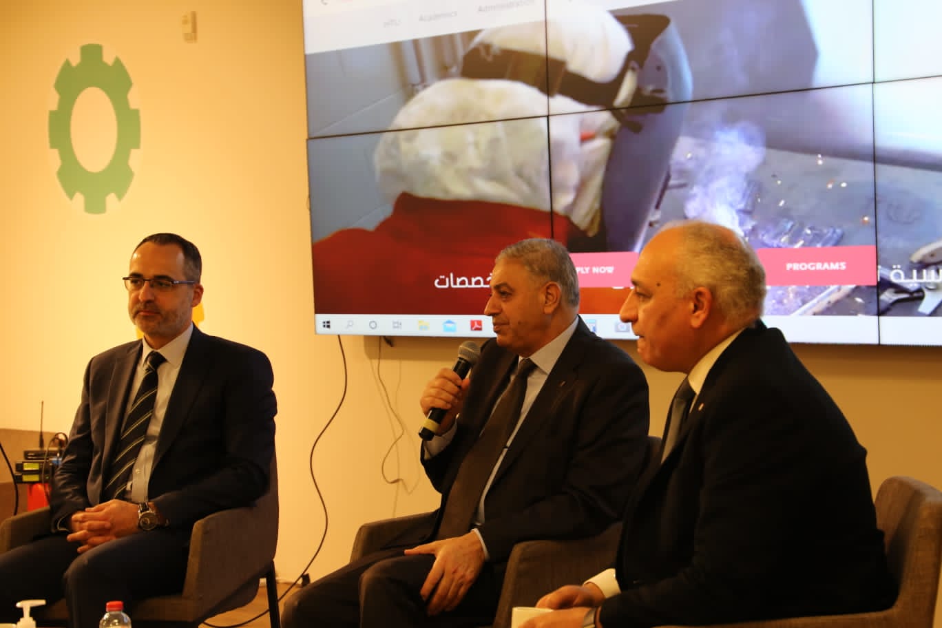 أبو هديب : جامعة الحسين التقنية ترجمة فعلية لرؤية وطموحات جلالة الملك عبدالله الثاني  وولي عهده