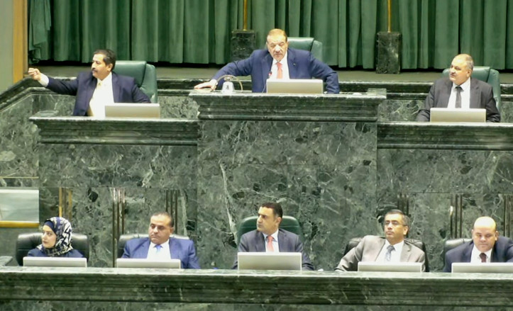 الدغمي للحياري: نزلتني درجتين