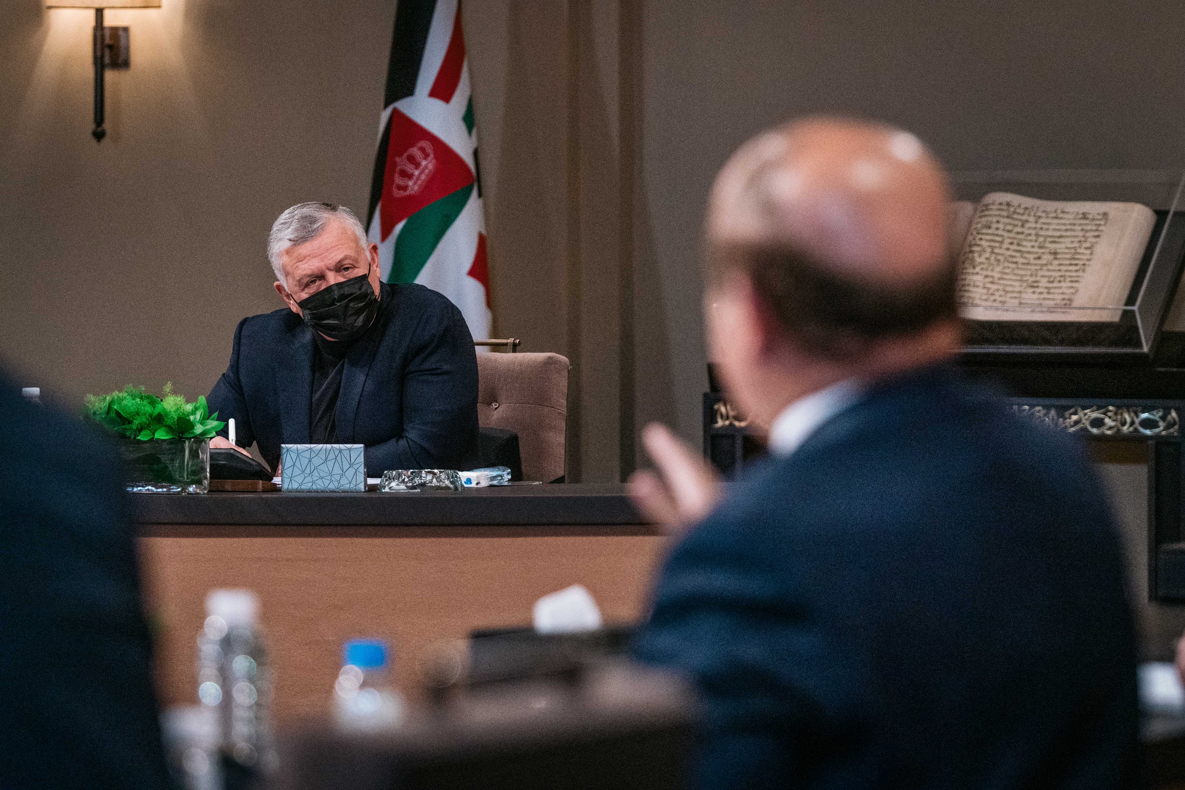 الملك يؤكد لدائم الأعيان ضرورة أن تكون رسائل الدولة واضحة وموحدة أمام الأردنيين