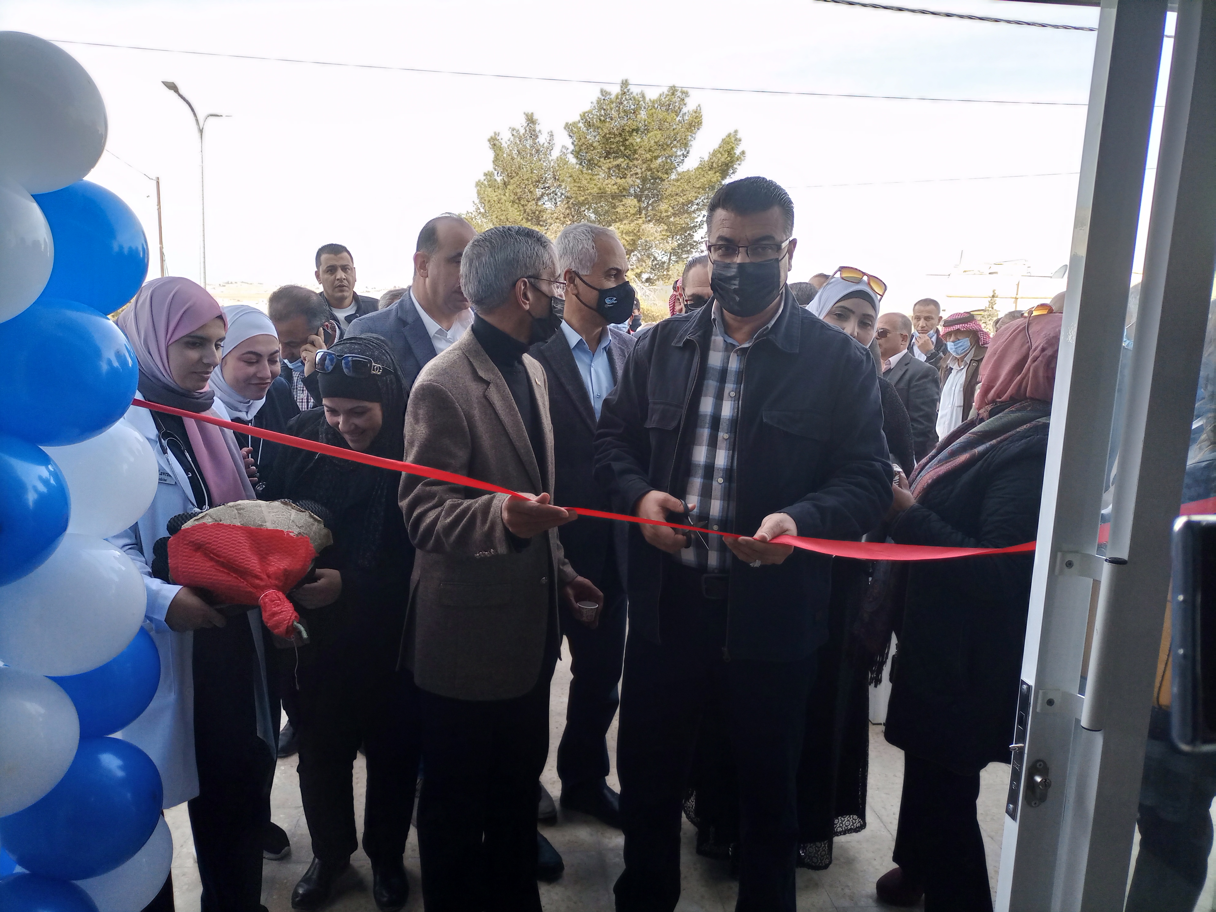 وزير الزراعة يفتتح أول عيادة بيطرية بإدارة نسائية في المفرق