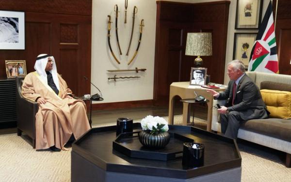 الملك يؤكد دور البرلمان في دعم القضايا العربية والدفاع عنها