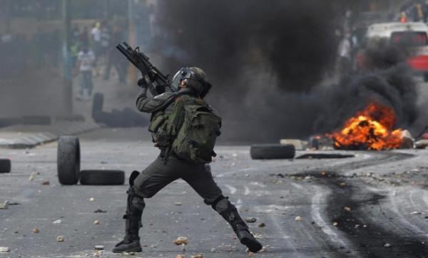 إصابة فلسطيني واعتقال 3 آخرين خلال مواجهات مع الاحتلال ببيت لحم