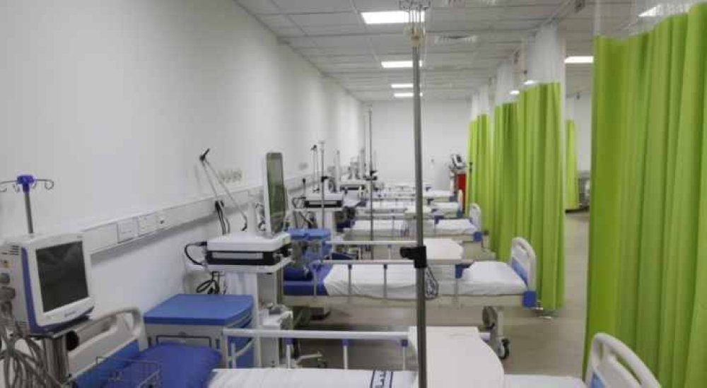 لجنة الأوبئة توصي بالعزل المنزلي بدلا من المؤسسي لمصابي أوميكرون