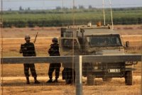 الاحتلال يستهدف المزارعين والصيادين في دير البلح وغزة