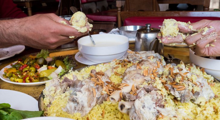 إذا تمت المصالحة بين النواب تسقط شكاوى اللكمات !!