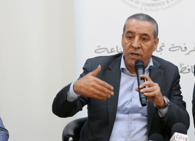 عضو اللجنة المركزية لحركة فتح، حسين الشيخ عبر قناة “كان” العبرية: “لقاء عباس وغانتس كان (لقاء الأبطال) والقيادة الفلسطينية تتطلع إلى صنع التاريخ مع بني غانتس أو أي شخص آخر في الحكومة الصهيونية”.